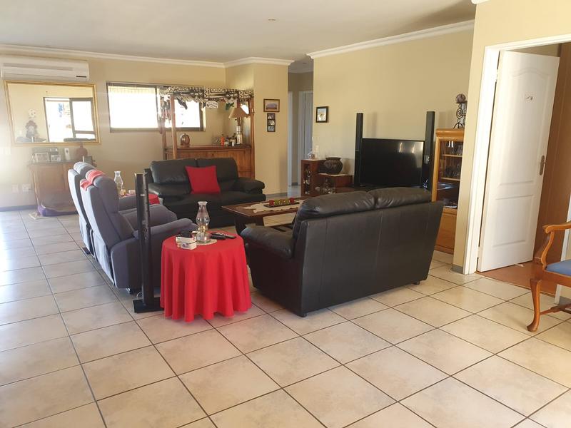 4 Bedroom Property for Sale in Franskraal Western Cape